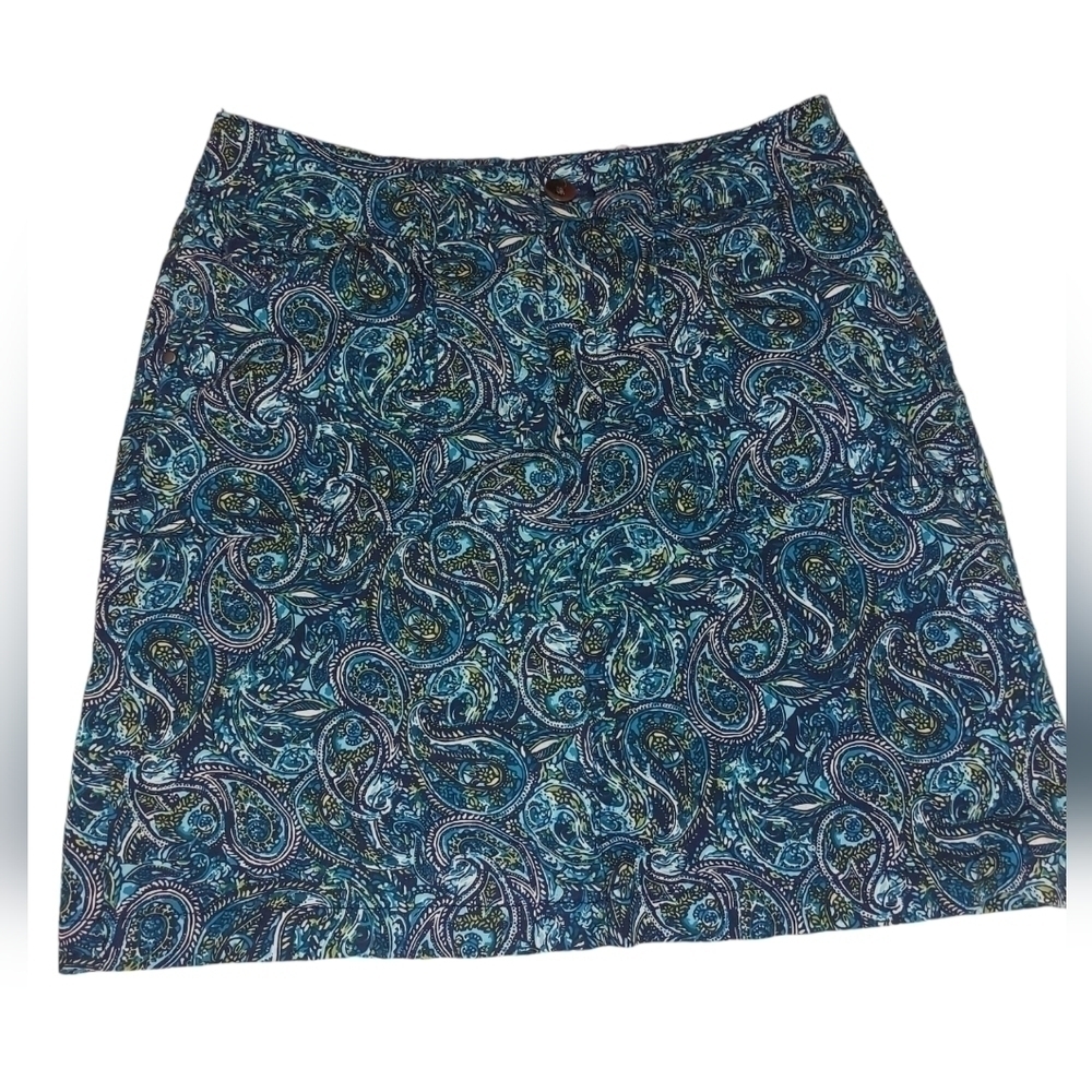 Croft & Barrow Ladies Midi Skirt with attached shorts- 4